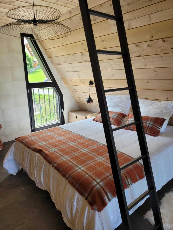 Les Deltas Du Lac Chambon-sur-Lac Habitación foto