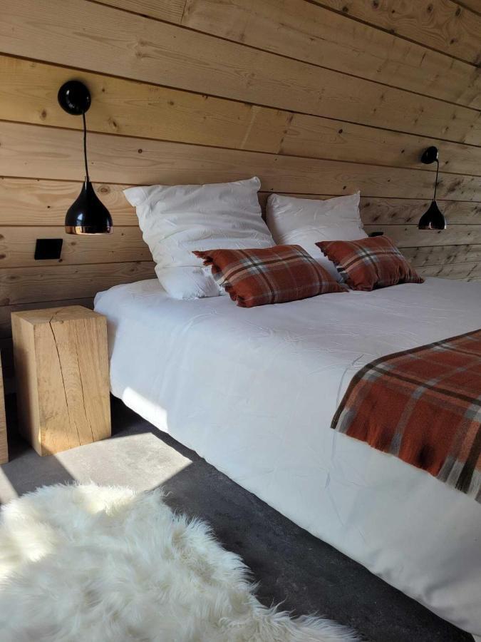 Les Deltas Du Lac Chambon-sur-Lac Habitación foto